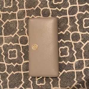 Tory Burch wallet SOLD